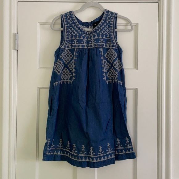 Romeo & Juliet Couture Dresses & Skirts - Romeo and Juliet Couture Chambray Dress